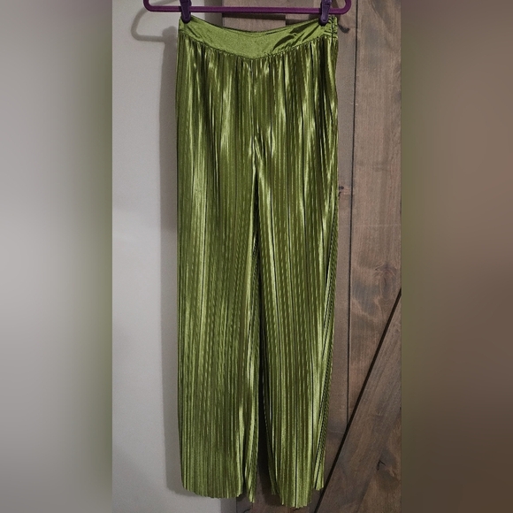 NICHOLE LYNEL Green Bustier Crop Top Pants Set. Size small - Picture 9 of 16